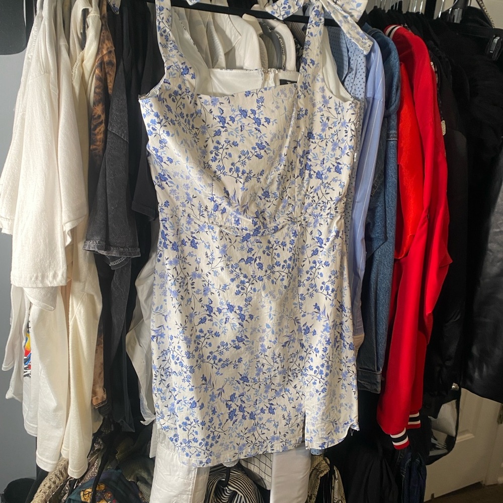 Floral Blue and White Bow Shoulder dress